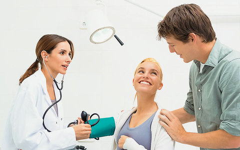 Προγεννητικός έλεγχος στην Εγκυμοσύνη Η ακρίβεια διάγνωσης σημαντικών συγγενών καρδιοπαθειών ανέρχεται στο 90-95% σε εξειδικευμένα κέντρα εμβρυομητρικής ιατρικής και εμβρυϊκής καρδιολογίας.