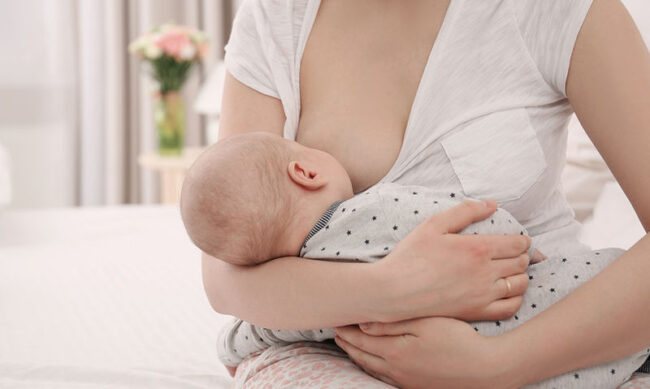 thilasmos Η καισαρική τομή δε μειώνει το ποσοστό επιτυχίας ή διάρκειας του θηλασμού, επιβάλλι συγκεκριμένες δυσκολίες που δυσκολεύου την μητέρα στο θηλασμό.