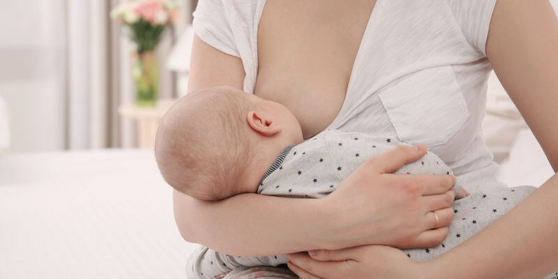 thilasmos Η καισαρική τομή δε μειώνει το ποσοστό επιτυχίας ή διάρκειας του θηλασμού, επιβάλλι συγκεκριμένες δυσκολίες που δυσκολεύου την μητέρα στο θηλασμό.