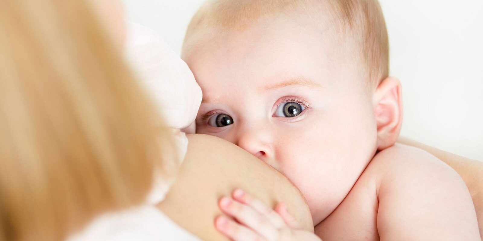 mitrikos-thilasmos Μέσα από το μητρικό θηλασμό είναι συνήθως επαρκής η ανάπτυξη του μωρού σας. Υπάρχουν όμως και περιπτώσεις που δεν είναι ικανοποιητικός.