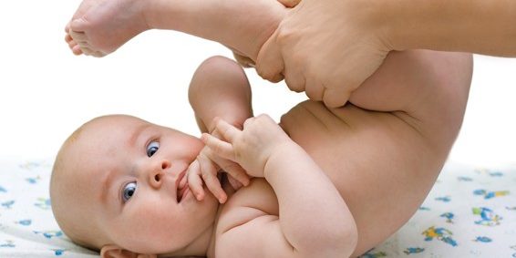 εκζεμα πανας Το έκζεμα στην πάνα είναι πολύ κοινό πρόβλημα που εμφανίζεται στα μωρά έως και 2 ετών. Η μαία μας Γεωργία Λεζέ σας εξηγεί τα πάντα για το έκζεμα στην πάνα.