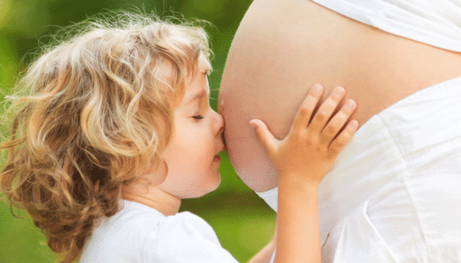 epiplokes-vbac Πόσες ,ποίες και πόσο συχνά εμφανίζονται επιπλοκές στον φυσιολογικό τοκετό μετά από καισαρική τομή vbac; Η μαία μας Γεωργία Λεζέ μοιράζεται μαζί σας γνώση και εμπειρία πάνω στο vbac. Στο all4baby θα βρείτε τον δικό σας σύμμαχο στον φυσιολογικό τοκετό. Καλέστε μας Τώρα!