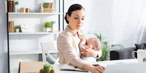 unnamed Αν είστε εργαζόμενη μητέρα και σύντομα θα επιστρέψετε στην εργασία σας ενημερωθείτε για το θηλασμό ανάλογα με την ηλικία του μωρού σας.