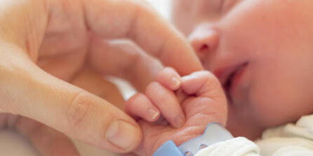 unnamed Το μόνο που μπορεί να σας ενοχλήσει τις πρώτες μέρες στο μαιευτήριο αυτές τις στιγμές είναι τα δικαιολογητικά της ελληνικής γραφειοκρατίας.