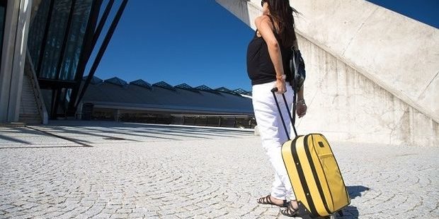 f49034611fbd69ccf46bb7812bb21317 Εάν η εγκυμοσύνη σας είναι χαμηλού κινδύνου και δεν παρουσιάζει επιπλοκές, δεν υπάρχει λόγος να απορρίψετε κάποιο ταξίδι.