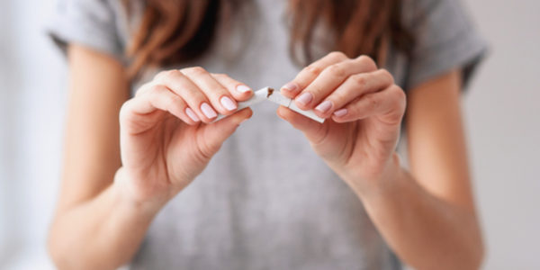 shutterstock_1011917620 Στην εγκυμοσύνη πολλές γυναίκες καταφέρνουν να κόψουν το κάπνισμα, ενώ οι πιθανότητες αυξάνονται εάν παρακολουθούν ή συμμετέχουν σε προγράμματα υποστήριξης.