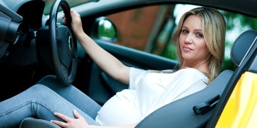 unnamed Οι υποχρεώσεις και η επιθυμία για ξεκούραση δε σταματούν. Η μαία μας Γεωργία Λεζέ εξηγεί όλα όσα χρειάζεστε για τα ταξίδια με αυτοκίνητο στην εγκυμοσύνη.